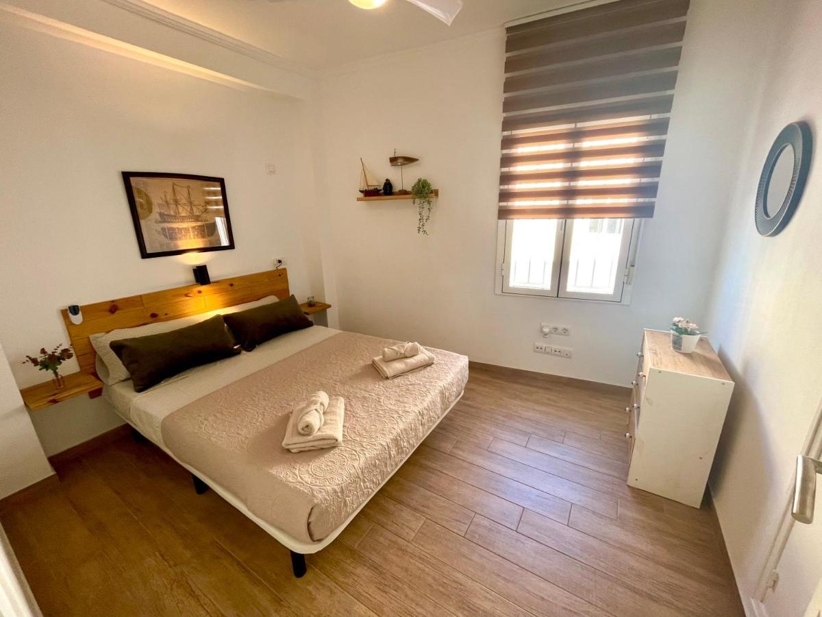 Gatu Casa Muse Junto A La Playa, Vista Al Mar, Aire Acc, Terraza, Wifi Y Chimenea " Preferente Mayores De 25 Anos Y Familias " El Puerto de Santa Maria Exterior photo